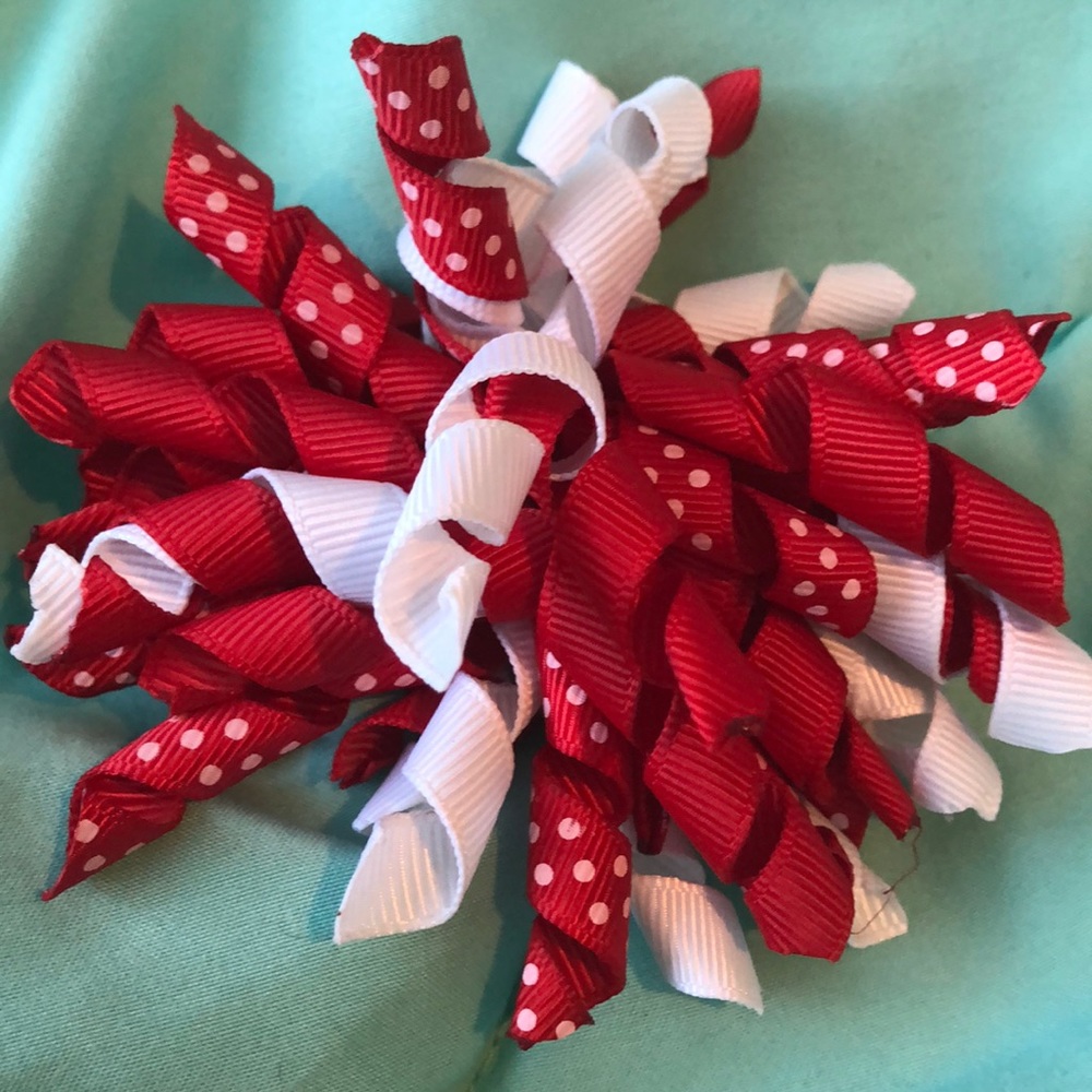 Bows - Picture 2 of 3